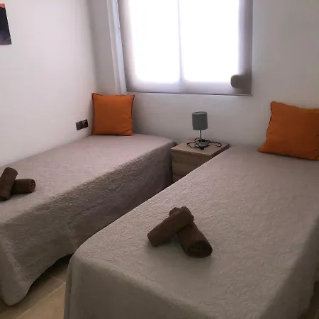Apartment Calle Mora De Rubielos With Free Private Underground Parking *