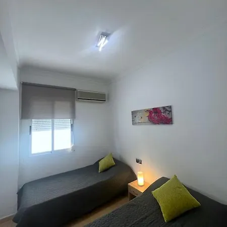 Apartment Calle Mora De Rubielos With Free Private Underground Parking *